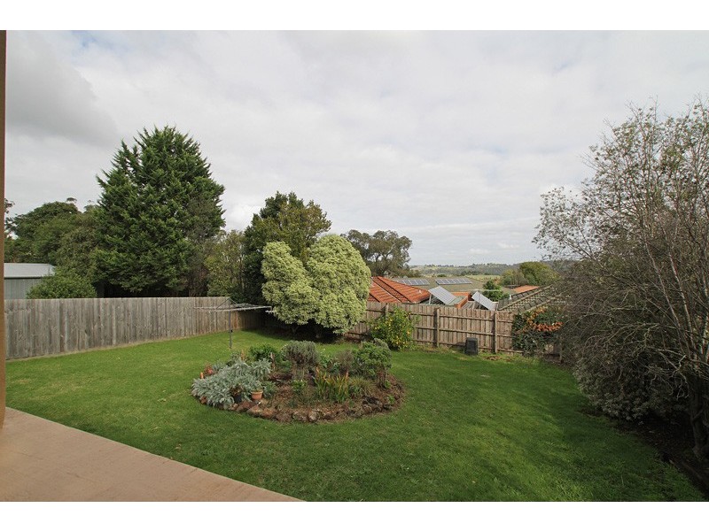 11 Steel Street, Healesville VIC 3777