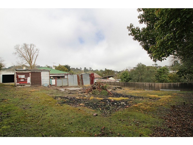 11 Blannin Street, Healesville VIC 3777