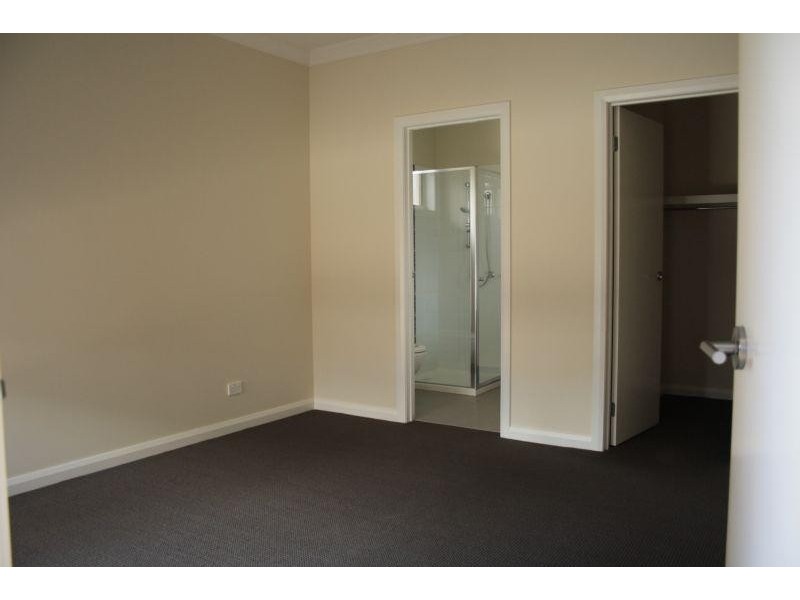 2/6 Smith Street, Healesville VIC 3777