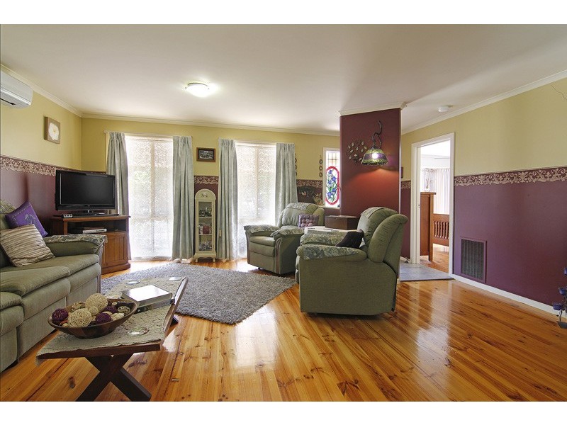 25 Steel Street, Healesville VIC 3777