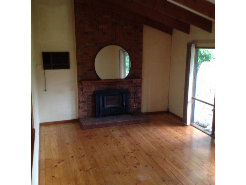 25 Newgrove Road, Healesville VIC 3777