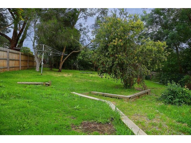 12 Fauna Avenue, Badger Creek VIC 3777