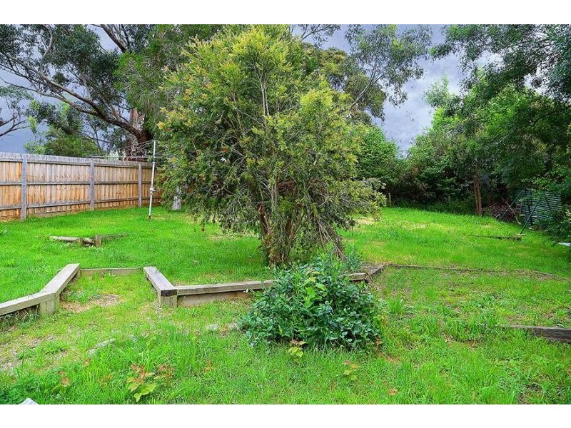 12 Fauna Avenue, Badger Creek VIC 3777