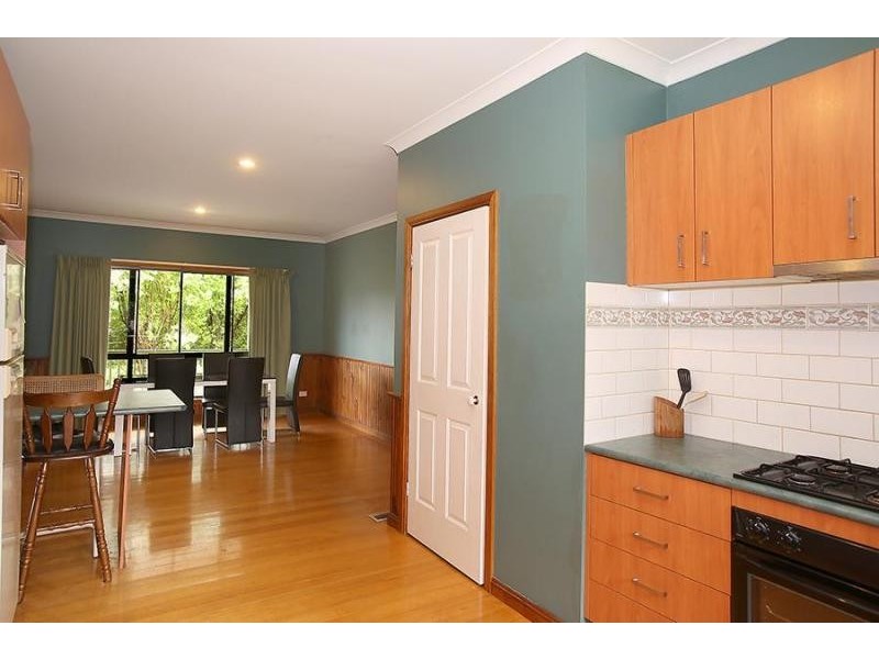 25 Farnham Road, Healesville VIC 3777