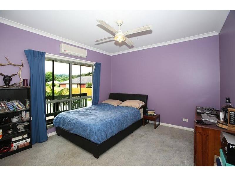 25 Farnham Road, Healesville VIC 3777