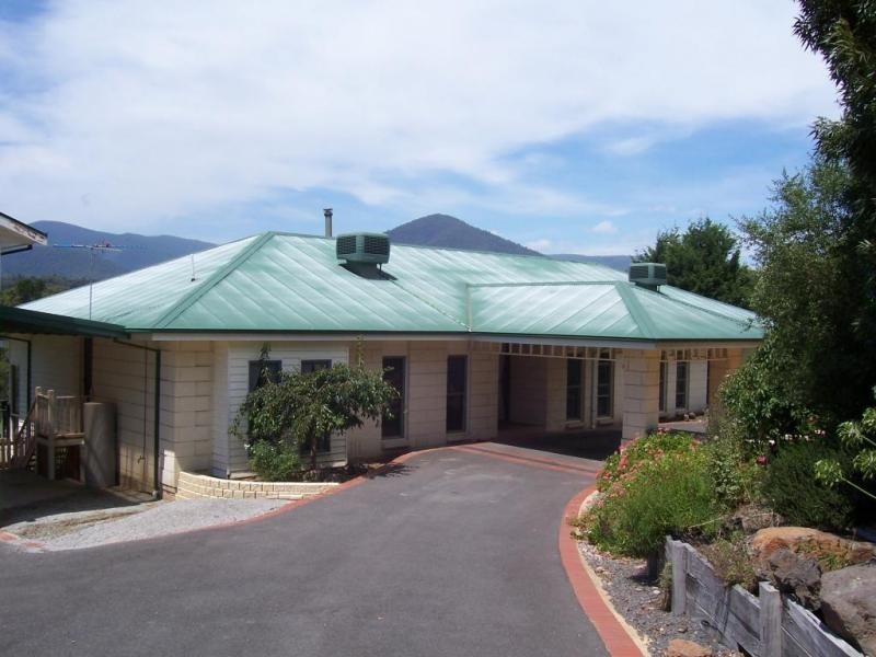 4 Christie Parade, Healesville VIC 3777