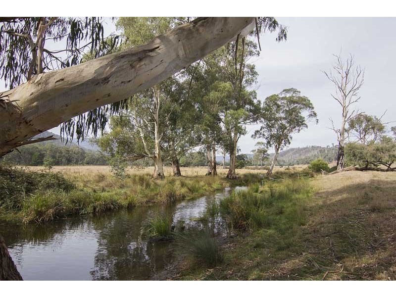 Buxton VIC 3711