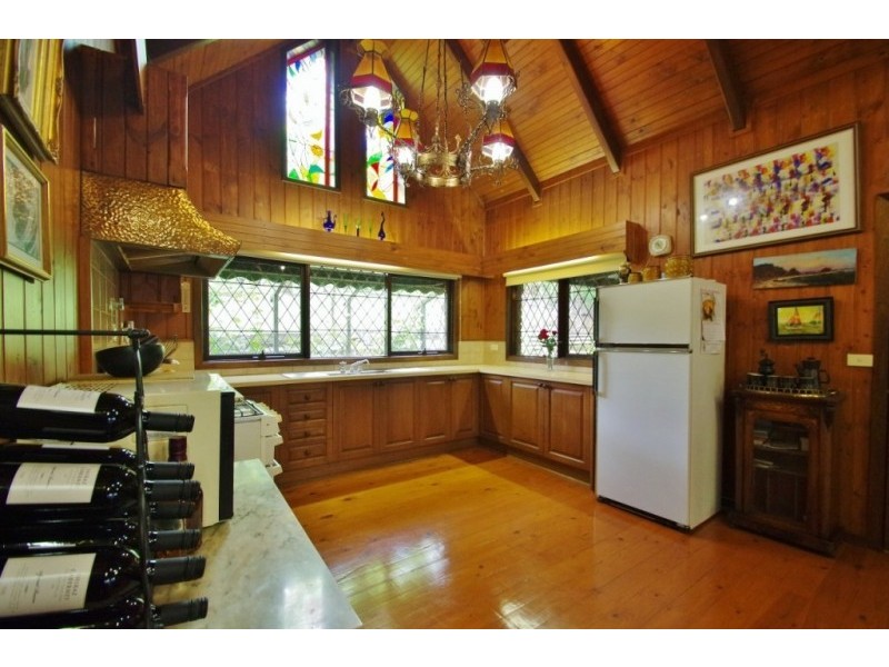 20 Robin Parade, Healesville VIC 3777