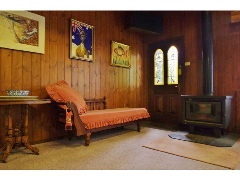 20 Robin Parade, Healesville VIC 3777