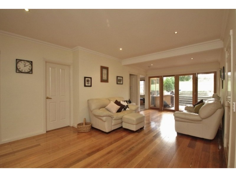 2 Silverleaf Place, Healesville VIC 3777