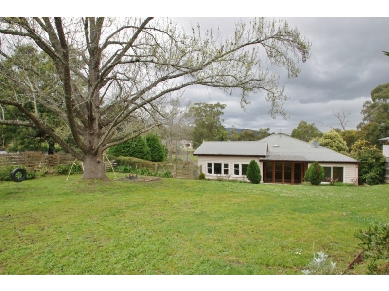 2 Silverleaf Place, Healesville VIC 3777
