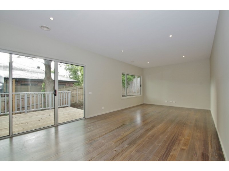 6/15 Elamo Road, Healesville VIC 3777