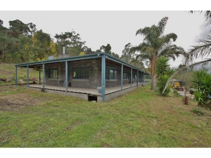 105 Wallace Parade, Healesville VIC 3777
