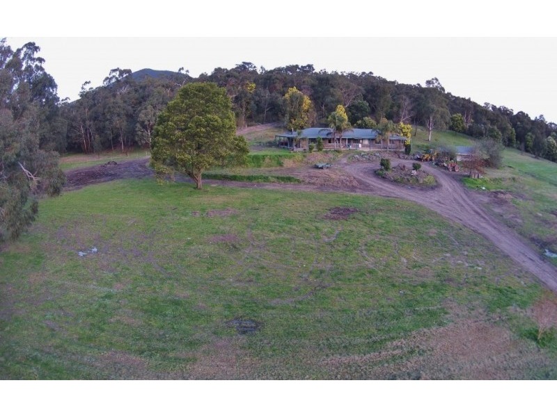105 Wallace Parade, Healesville VIC 3777