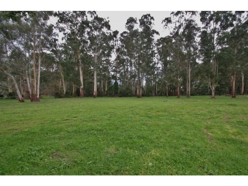 105 Wallace Parade, Healesville VIC 3777