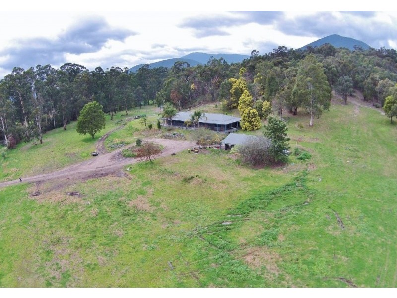 105 Wallace Parade, Healesville VIC 3777