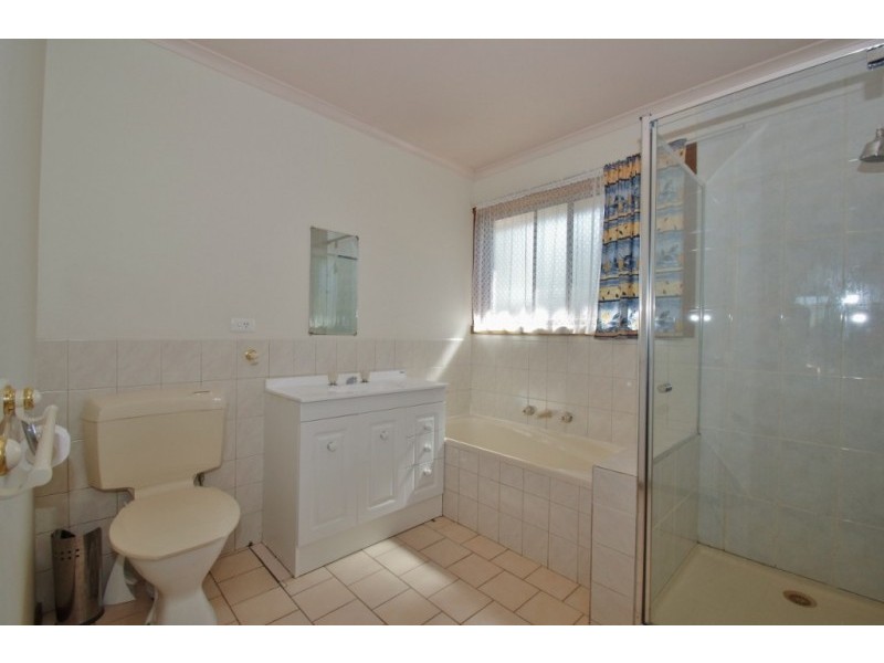 2/1A Evelyn Grove, Healesville VIC 3777