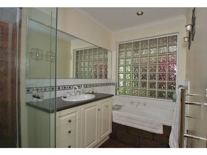 5 Stanley Road, Healesville VIC 3777