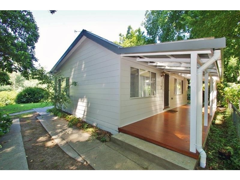 2 Glenfern Road, Healesville VIC 3777
