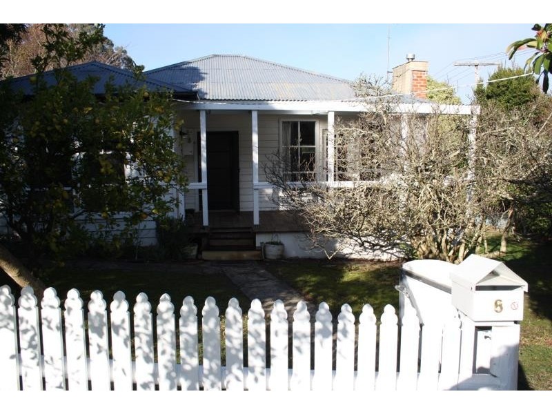 8 Westmount Road, Healesville VIC 3777