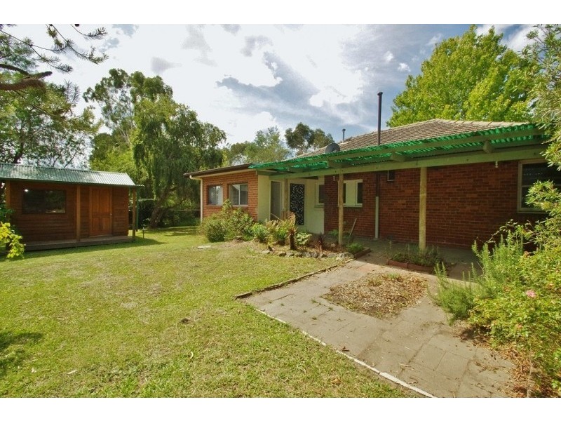 152 Wallace Parade, Healesville VIC 3777