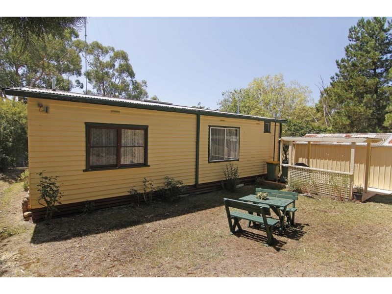 6 Clifford Grove, Healesville VIC 3777