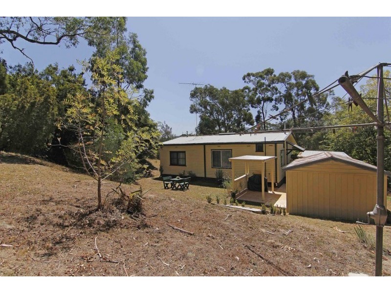 6 Clifford Grove, Healesville VIC 3777