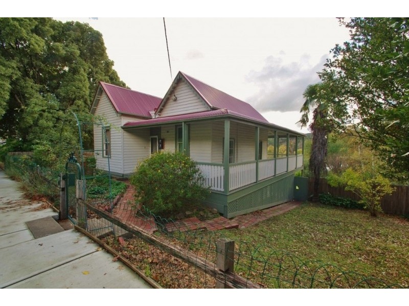 17 Symons Street, Healesville VIC 3777