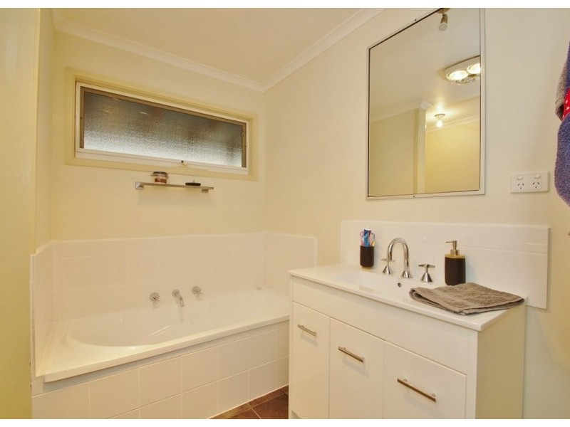 10 Badger Weir Road, Badger Creek VIC 3777