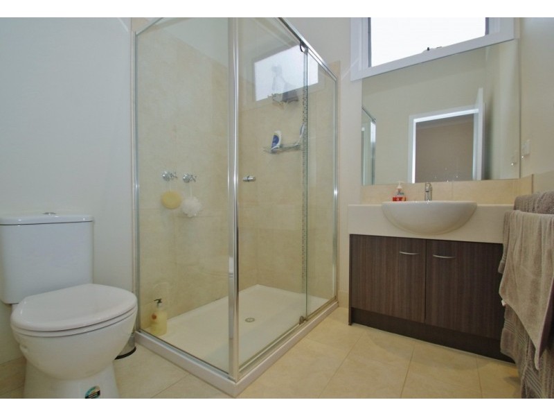 4/5a Mcgrettons Road, Healesville VIC 3777