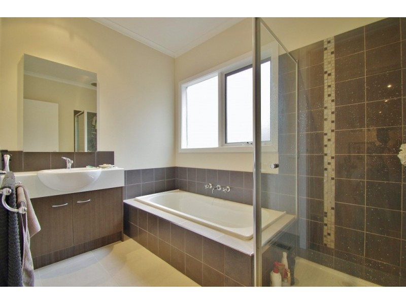 4/5a Mcgrettons Road, Healesville VIC 3777