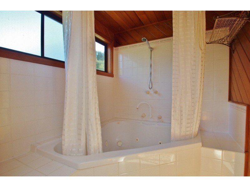 14 Lalors Rd, Healesville VIC 3777