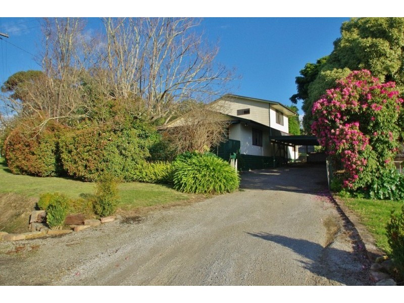 14 Lalors Rd, Healesville VIC 3777