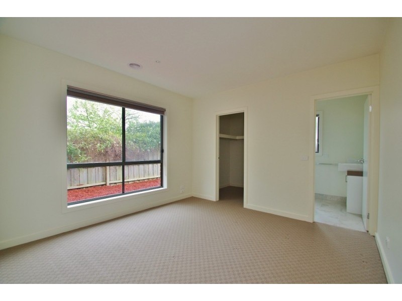 8a St Leonards Road, Healesville VIC 3777