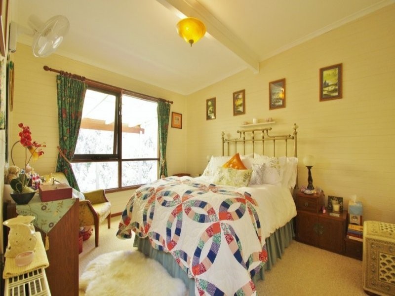 9 Margaret Road, Healesville VIC 3777