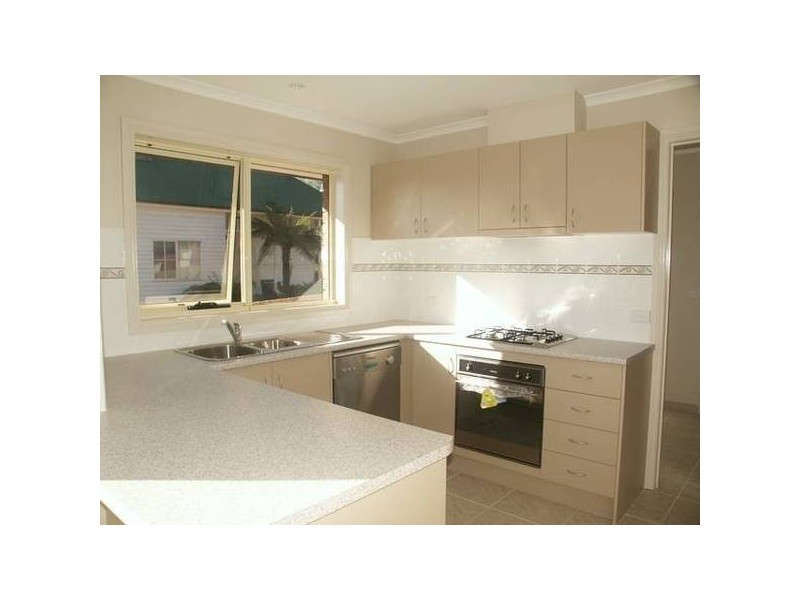 2/15 Stephens Road, Healesville VIC 3777