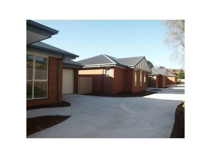 2/15 Stephens Road, Healesville VIC 3777