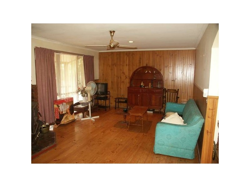 19 Garibaldi Street, Healesville VIC 3777