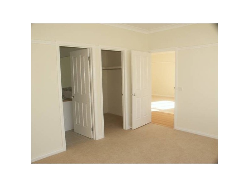 2-4/6 Marna, Healesville VIC 3777