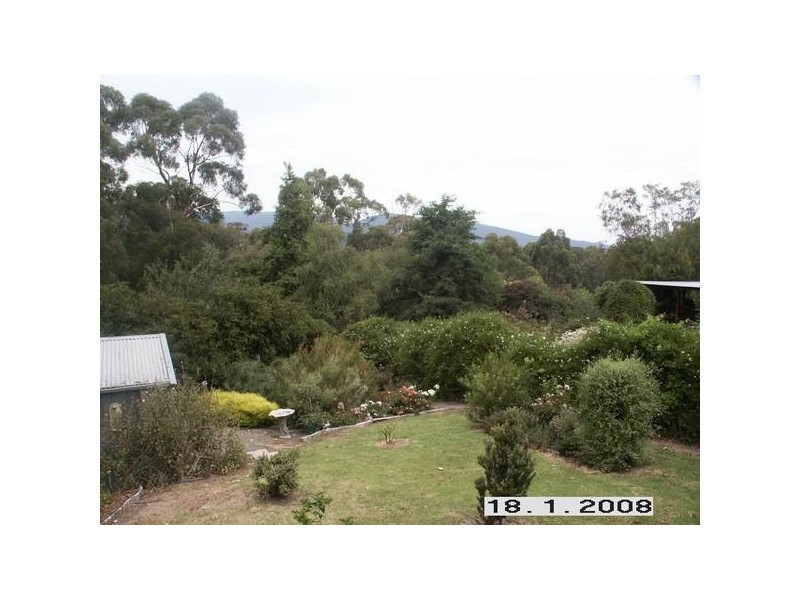 10 Birdwood Ave, Healesville VIC 3777