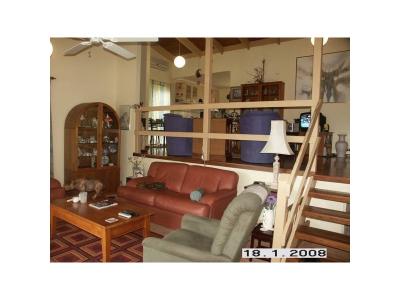 10 Birdwood Ave, Healesville VIC 3777