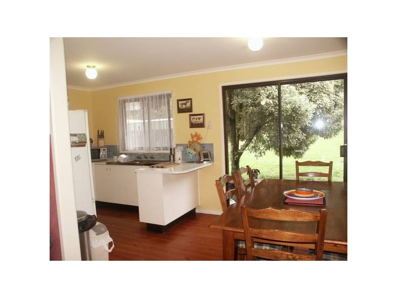 36 Meadow Crescent, Healesville VIC 3777