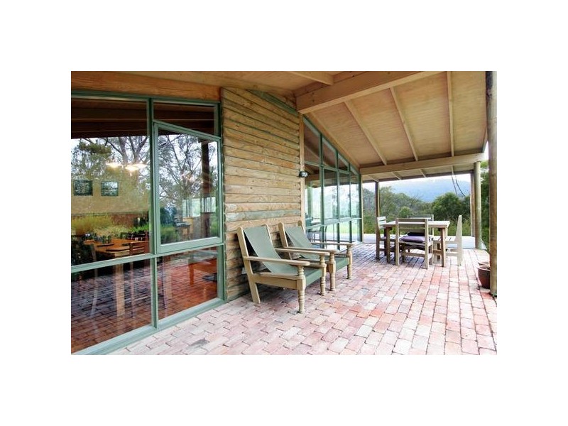 4 Kalamunda Terrace, Healesville VIC 3777