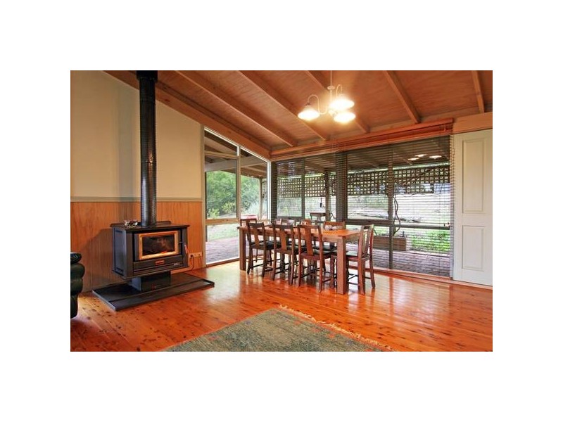 4 Kalamunda Terrace, Healesville VIC 3777