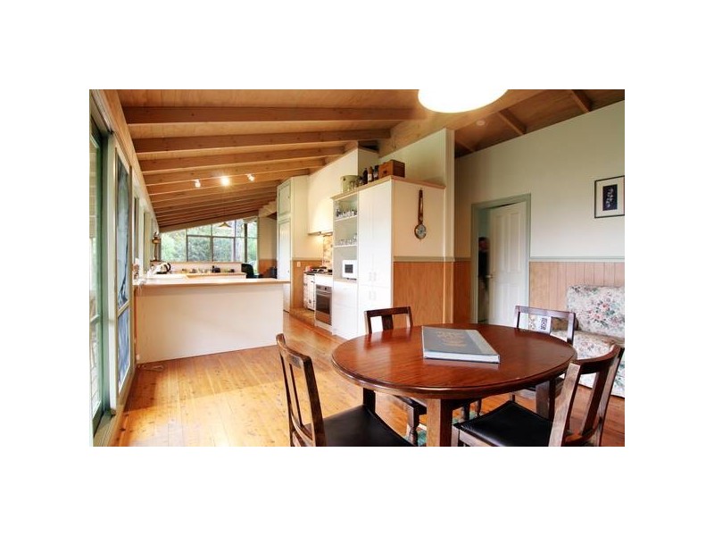 4 Kalamunda Terrace, Healesville VIC 3777