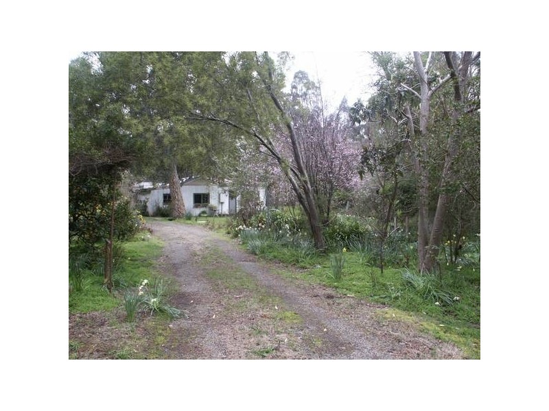 27 Greenwood Lane, Steels Creek VIC 3775