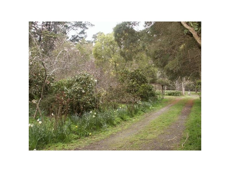 27 Greenwood Lane, Steels Creek VIC 3775