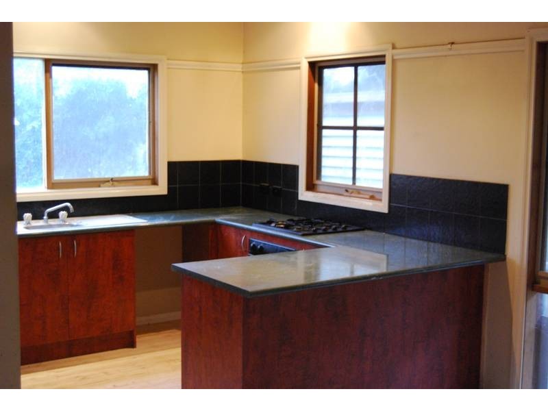 6 Haag Road, Seville VIC 3139