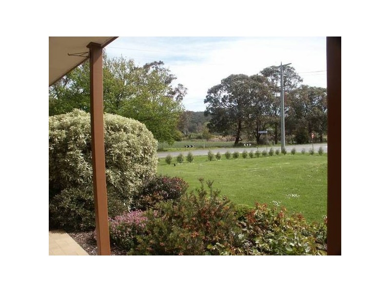 1/2 CAMERONS ROAD, Healesville VIC 3777