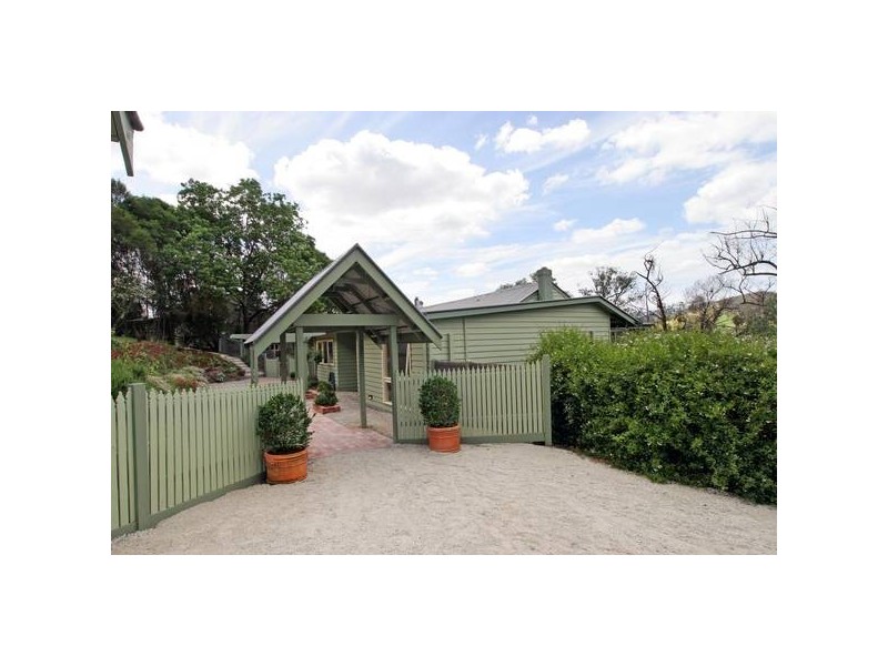 619 Steels Creek Road, Steels Creek VIC 3775